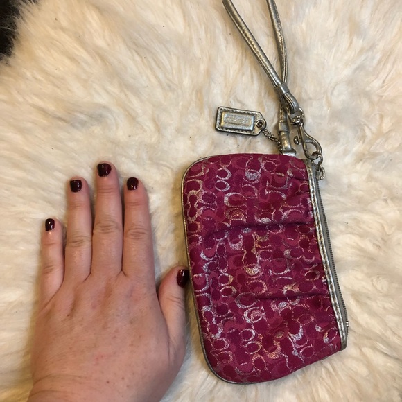 Coach small wristlet - Picture 2 of 3